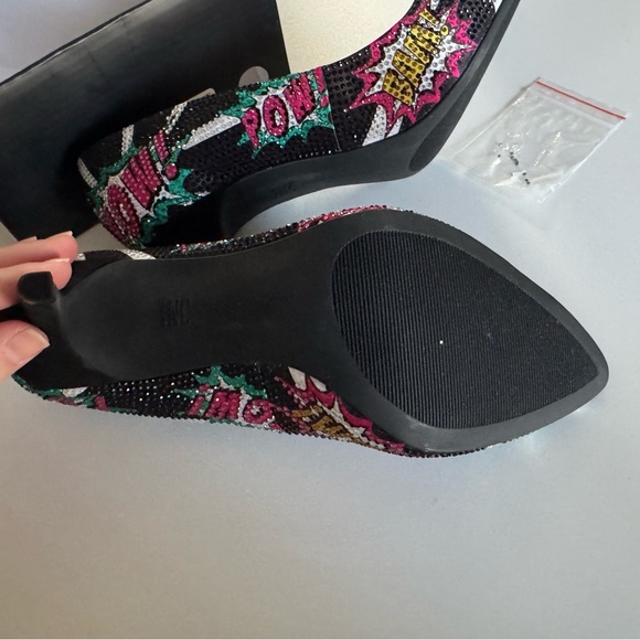 I.N.C. International Concepts Superhero Sparkly Heels Sz 9W - Picture 5 of 6